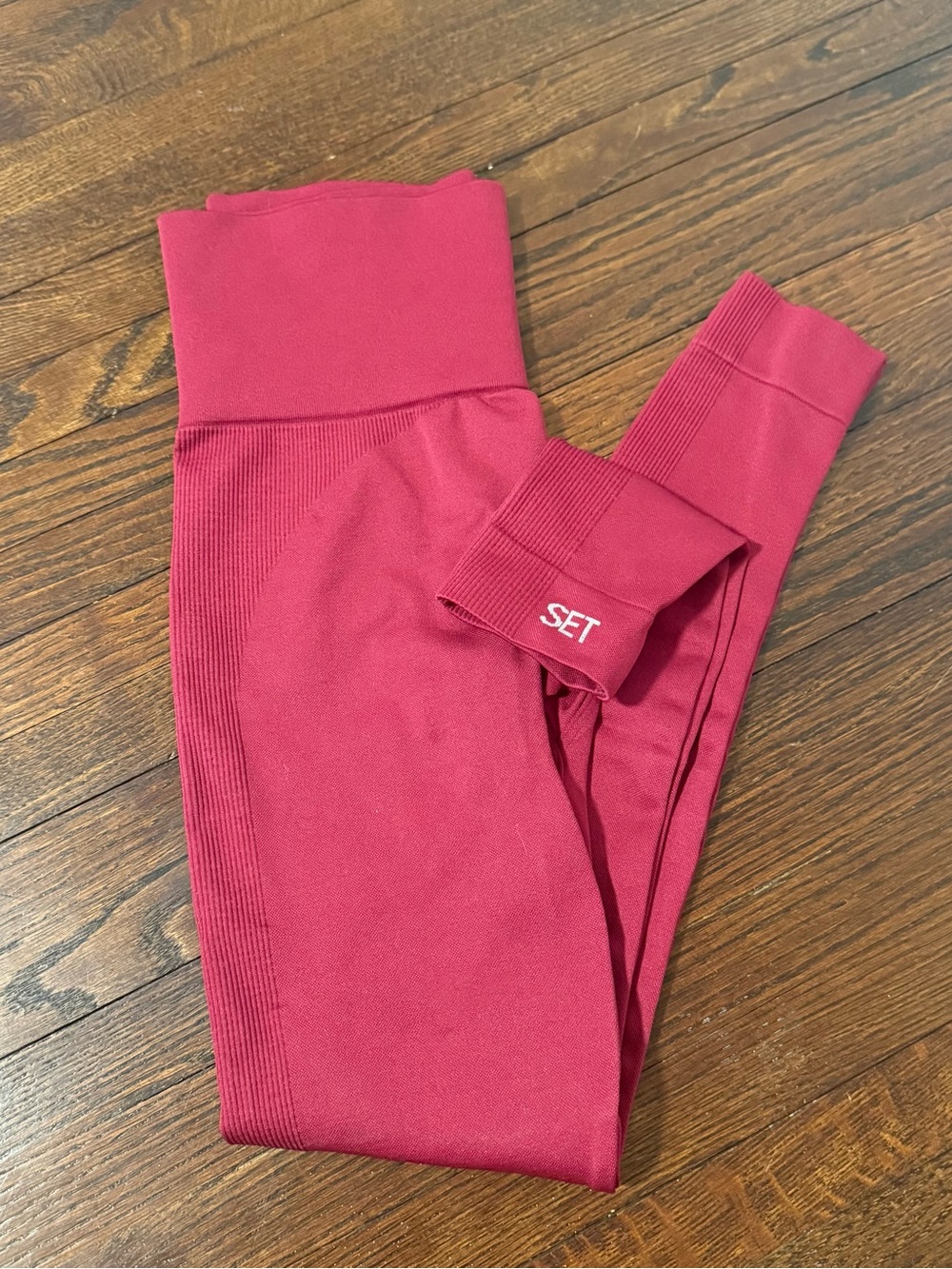 SET Active Sculptflex Leggings in Raspberry